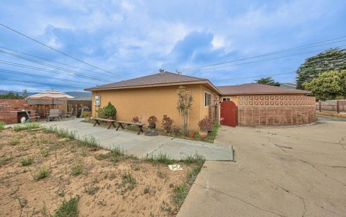 1024 Highland St, Seaside CA 93955-6103 exterior