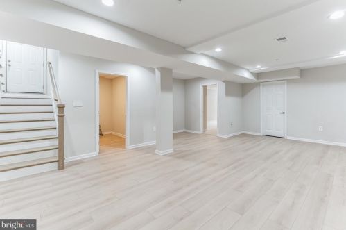 805 Colby Ave, Silver Spring MD 20912-5849 exterior