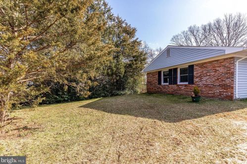 8807 Strause Ct, Springfield, VA 22153-1235