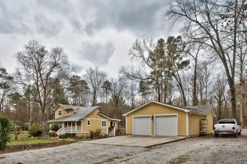 999 Pineview Rd, Porterdale, GA 30014-0634