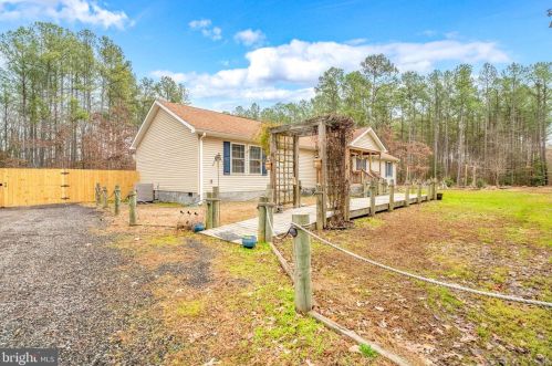 34097 Tidewater Trl, Center Cross, VA 22437-2099