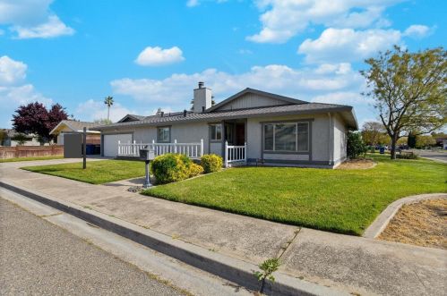 920 Georgetown Ave, Turlock, CA 95382-0862