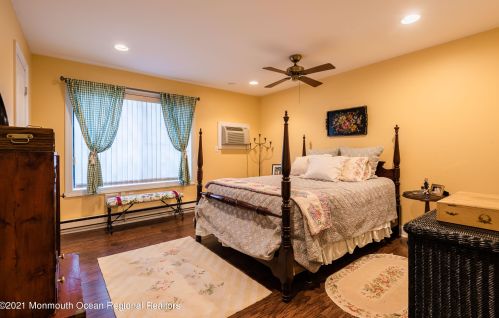 175 Lexington Ct, Tinton Falls NJ 07701-5486 exterior