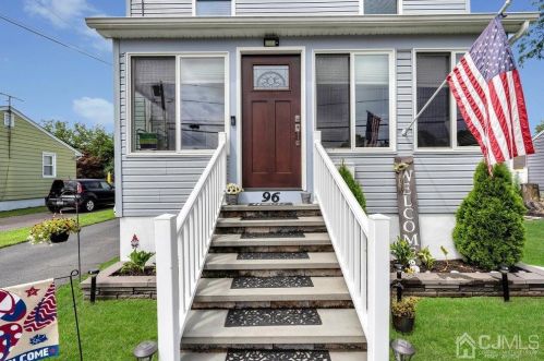 96 19th Ave, Manville, NJ 08835-1530