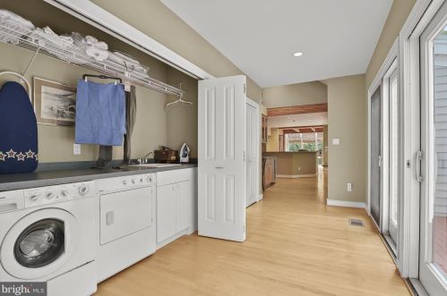 6976 Pindell School Rd, Fulton MD  20759-9712 exterior