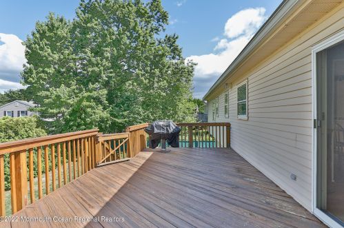 169 Pine Needle St, Wall Township NJ  07731-2691 exterior