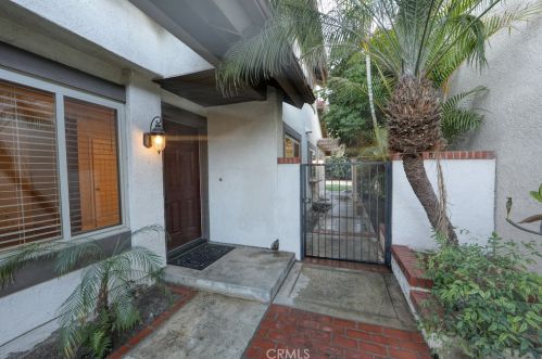 30 Rossano, Irvine CA  92620-2549 exterior