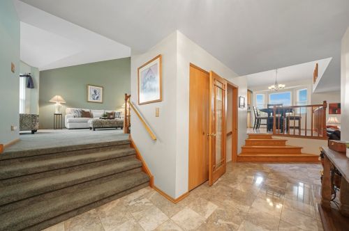 17959 Edwards Ave, Country Club Hills, IL 60478-5184