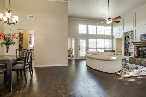 2045 Greenstone Trl, Carrollton TX  75010-4000 exterior