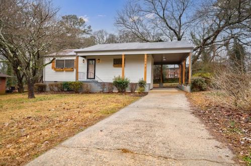 3093 Cloverhurst Cir, Atlanta GA  30344-4501 exterior