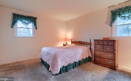 154 Amsterdam Rd, Lancaster PA  17603-9719 exterior