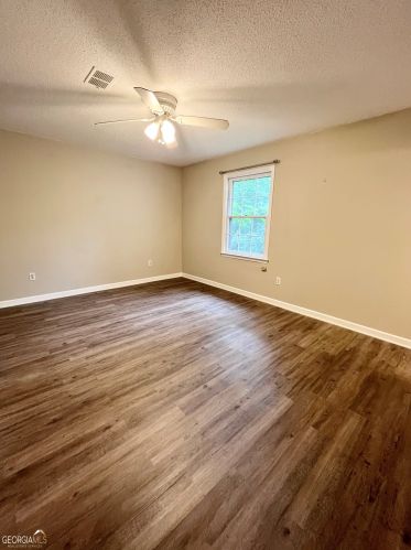 124 Farmview Dr, Watkinsville, GA 30677-2529