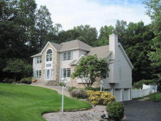 6 Oak Hill Dr, Wantage, NJ 07461-4849