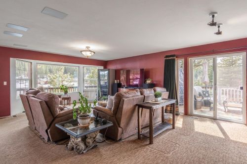 15501 Waterloo Cir, Truckee, CA 96161-1370