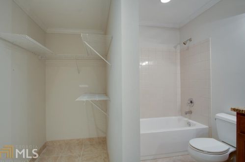 1538 Chantilly Dr, Atlanta GA  30324-3286 exterior