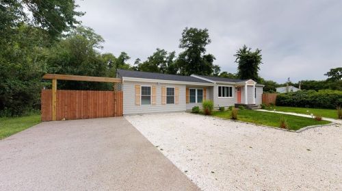 48 Foddering Farm Rd, South Kingstown, RI 02882-4106