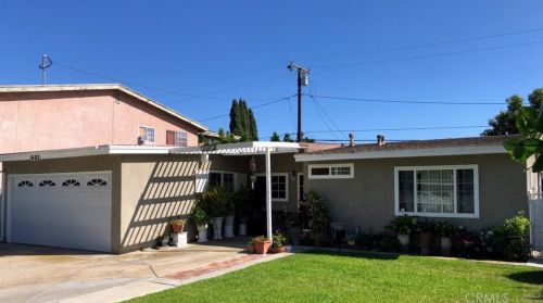 1602 Raymar St, Santa Ana CA 92703-4619 exterior