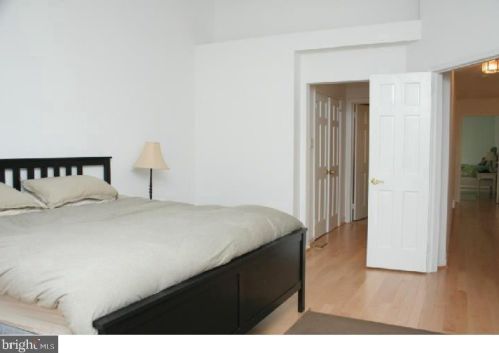 23 Wilkinson Way, Princeton NJ  08540-7362 exterior