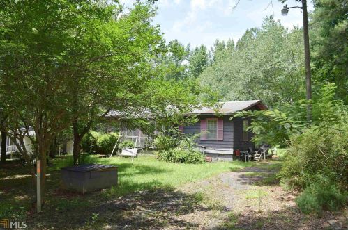 38 Daniel Cir, Franklin, GA 30217-5257