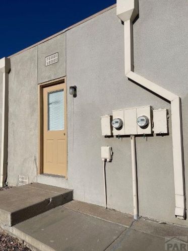 716 Clarion Dr, Pueblo CO  81007-3550 exterior