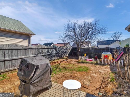 373 Chadwick Cmns, Stockbridge GA  30281-7772 exterior