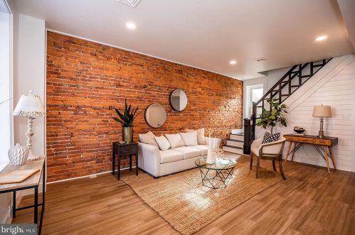 24 Ross St, Lancaster PA  17602-1925 exterior