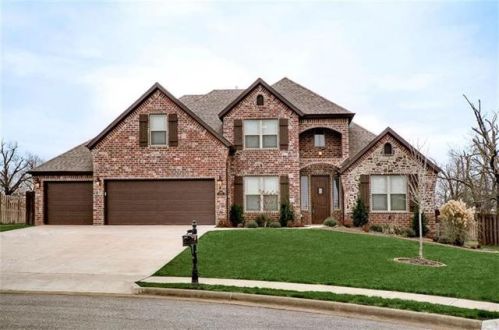 1310 Amore Ln, Centerton, AR 72719-9521