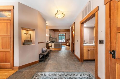 11874 Rainbow Dr, Truckee CA  96161-2761 exterior