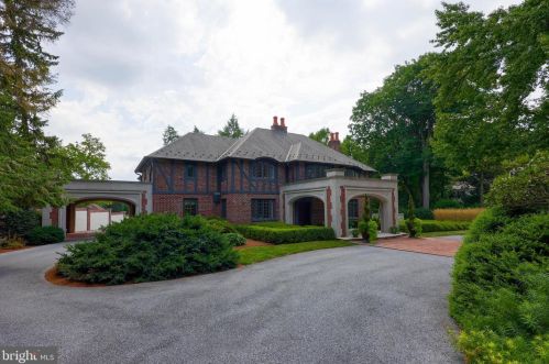 1122 Columbia Ave, Lancaster, PA 17603-2528