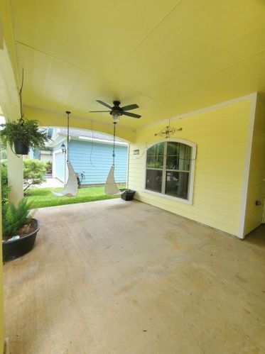 1770 Canyon Lake Creek Dr, Conroe TX  77304-5007 exterior