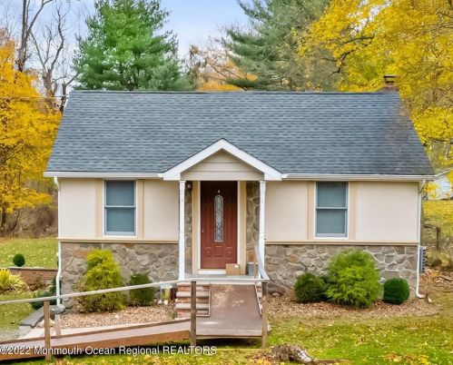 430 Everett Rd, Holmdel Village, NJ 07733-2809