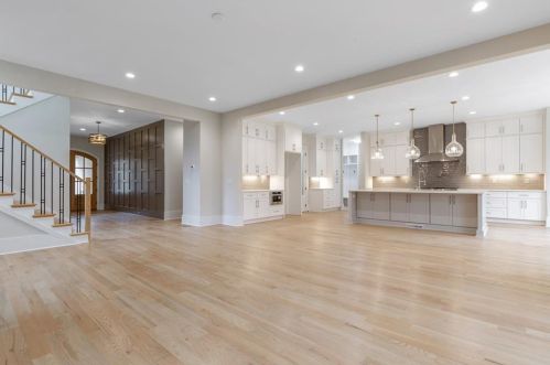 1610 Fearn Cir, Atlanta GA  30319-3512 exterior