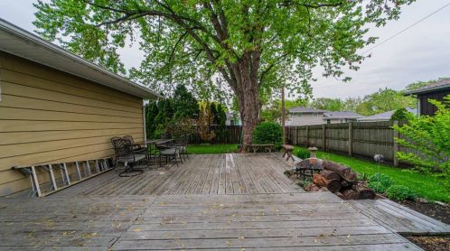 9601 Dogwood Dr, Hammond IN 46321-3709 exterior