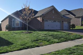 231 Meandering Dr, Lebanon, TN 37090-1557