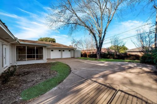 6821 Lancelot Ct, Fort Worth TX  76133-5005 exterior