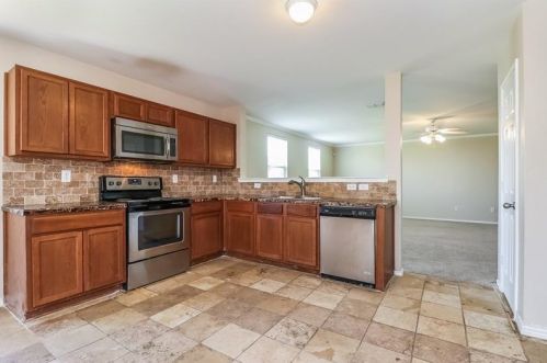 5212 Blue Quartz Rd, Fort Worth TX  76179-7326 exterior