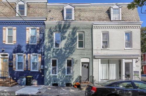 429 Pine St, Lancaster PA  17603-3355 exterior