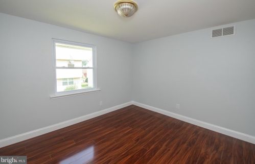 1865 Greymont St, Philadelphia PA  19116-3829 exterior