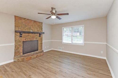197 Bridgewood Dr, Conyers GA  30094-4203 exterior