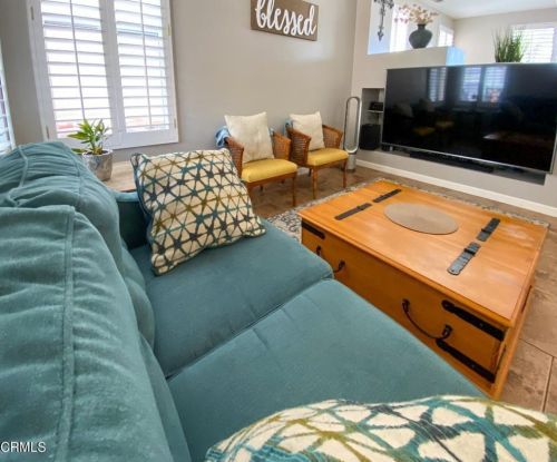 824 Paseo Ortega, Oxnard, CA 93030-5583