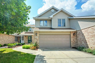 1225 Arbor Dr, Lemont, IL 60439-7484