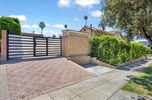 1755 Glenwood Rd, Glendale CA  91201-1543 exterior