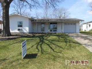 6011 Graceland Dr, Peoria IL  61614-4021 exterior