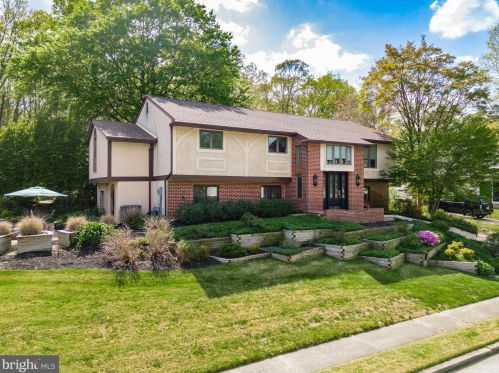 8 Loretta Blvd, Erial, NJ 08081-9512