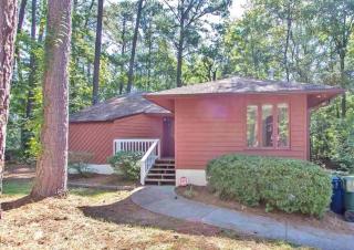 1 Copper Hill Ct, Durham, NC 27713-9447