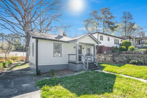 123 Dahlia Ave, Atlanta GA  30314-1207 exterior