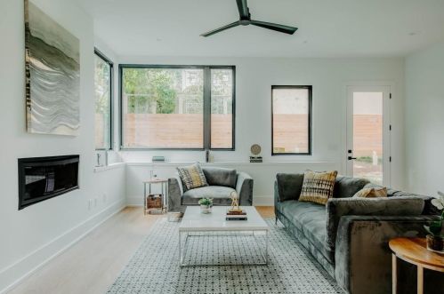 818 Glendale Ter, Atlanta, GA 30308-1650