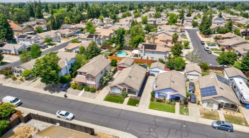 9013 Westpark Dr, Elk Grove CA  95624-1329 exterior