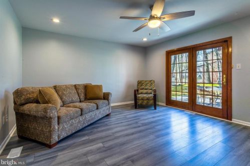 590 Carol Ct, Blenheim, NJ 08012-1431