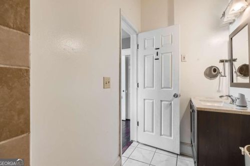 446 Holderness St, Atlanta GA  30310-1758 exterior
